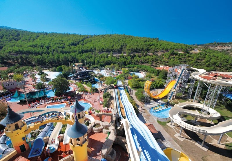 Aqua Fantasy Resort